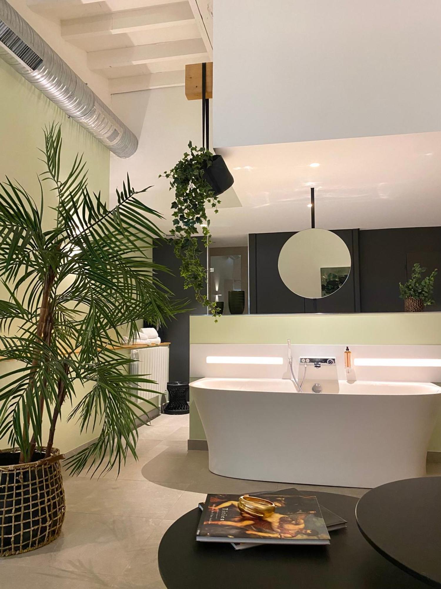 Mihotel Comte リヨン エクステリア 写真